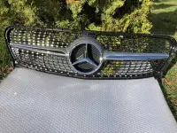 Решетка радиатора mercedes GLA X156 2017-2019г.Diamond Silver