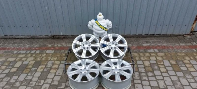 Диски Land Rover R18 5x108 8J ET45 Evoque Discovery Sport E-Pace XF L