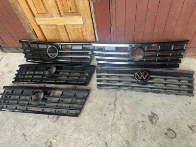 Решітка Touareg 3 CR R-line