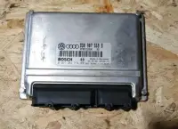 ЕБУ мозги блок управління двигуна VW Audi 1,8 ADR 8D0907558B