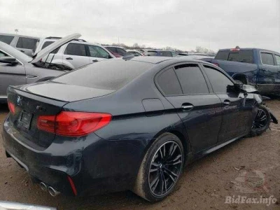 BMW M5 F90 запчастини